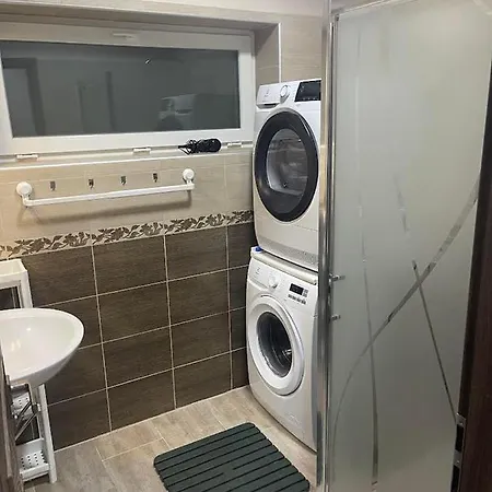Zr9 Apartment *